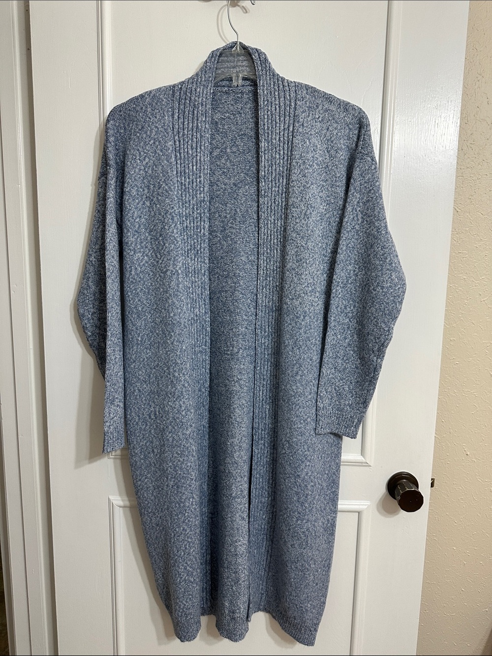 Women’s Long Open-Front Blue Cozy Cardigan Sweater Size XL. New without tags